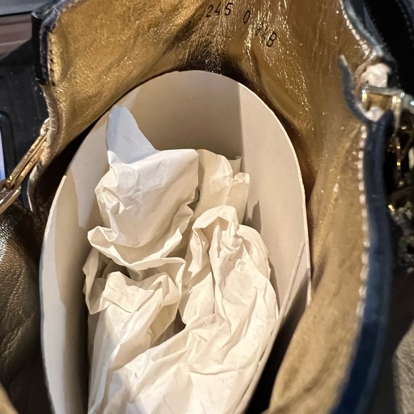 VINTAGE GUCCI BOOTS White/Black 38.5 (8.5 U-S) with 3’ Heel - Picture 10 of 13